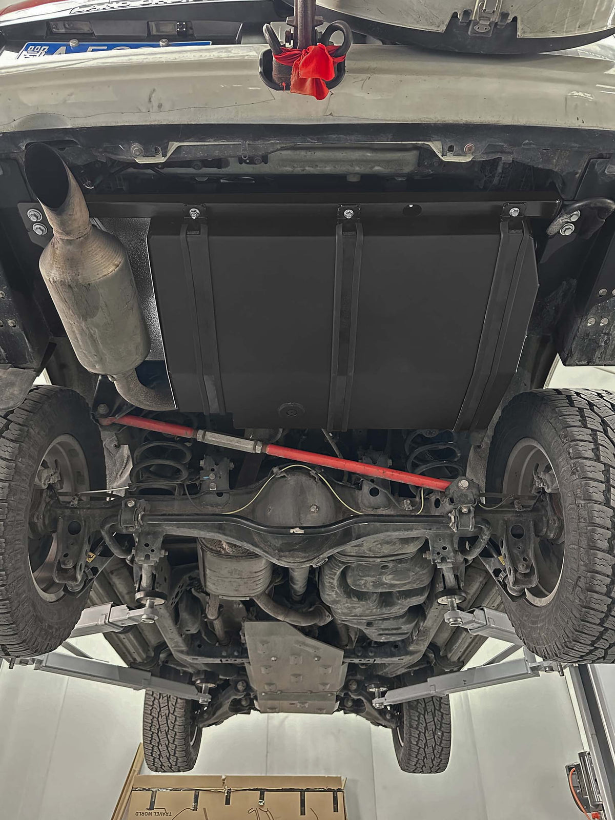 Дополнительный топливный бак 155 л на Toyota Land Cruiser 200, фото 6 из 10