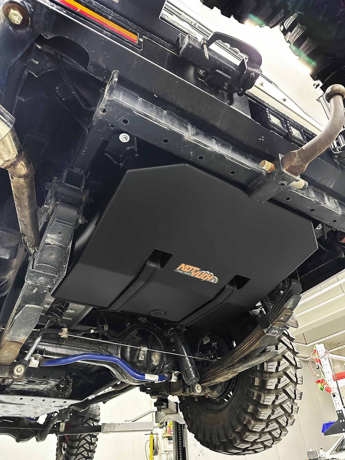 Дополнительный топливный бак 155 л на Toyota Land Cruiser 78, фото 8 из 9