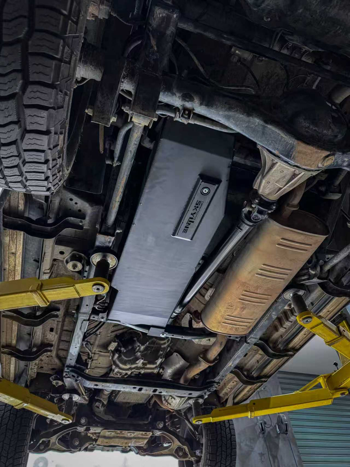 Дополнительный топливный бак 71 л из нержавеющей стали, BAIC BJ40S (2021–2023)