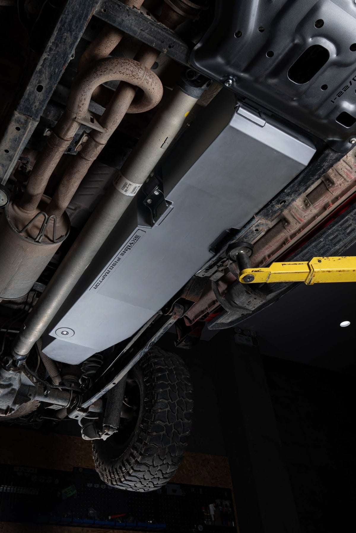 Увеличенный топливный бак 200 л из нержавеющей стали, Ford F-150 / F-150 Raptor, 2-е и 3-е поколение
