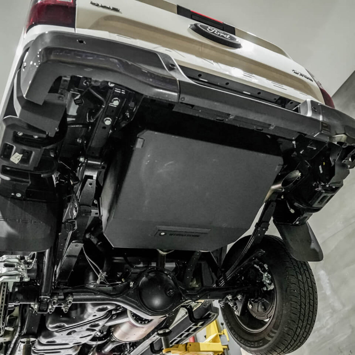 Дополнительный топливный бак 115 л из нержавеющей стали, Ford Ranger, рессорная подвеска, бензин, дизель