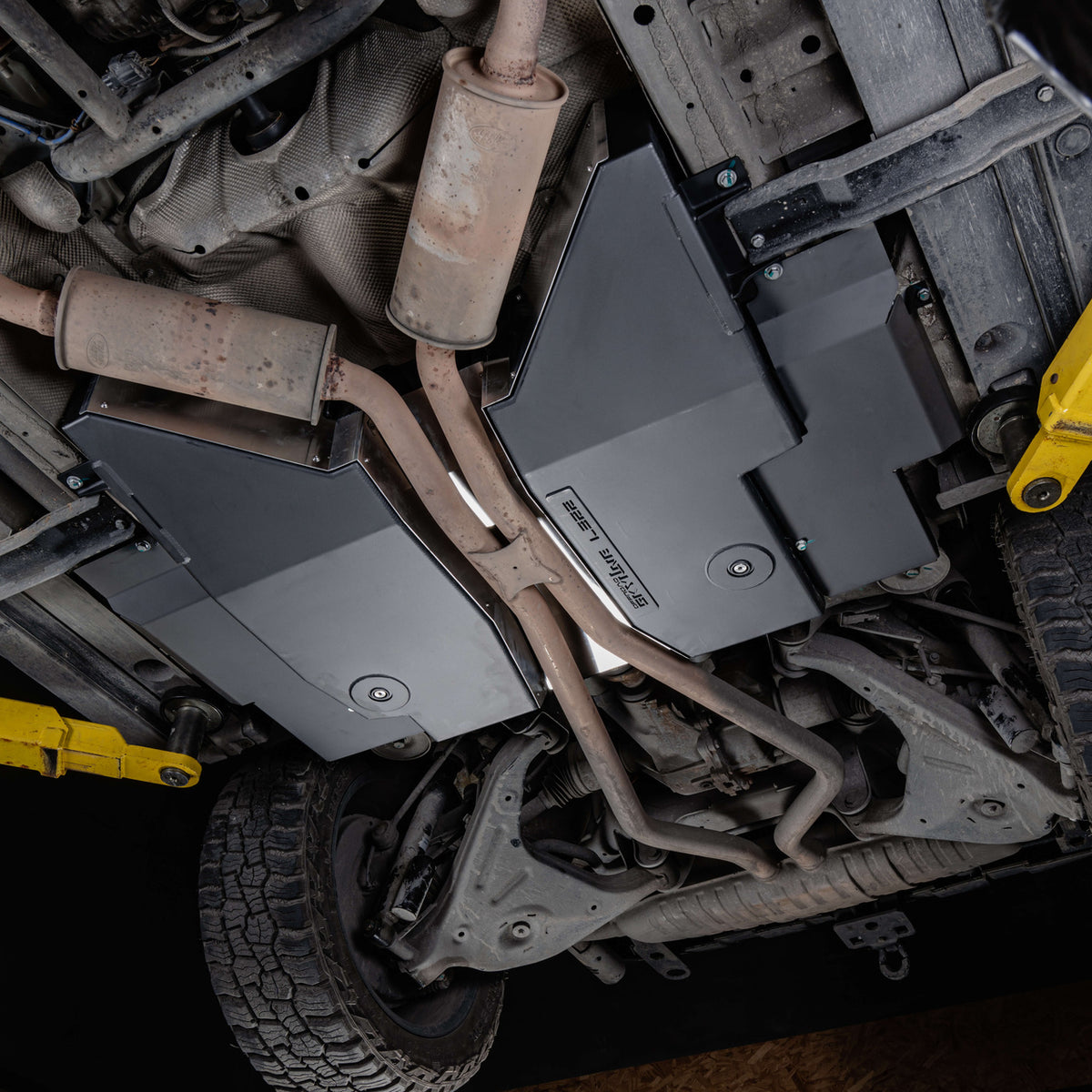 Увеличенный топливный бак 165 л из нержавеющей стали, Land Rover Range Rover L322 (2007–2012)