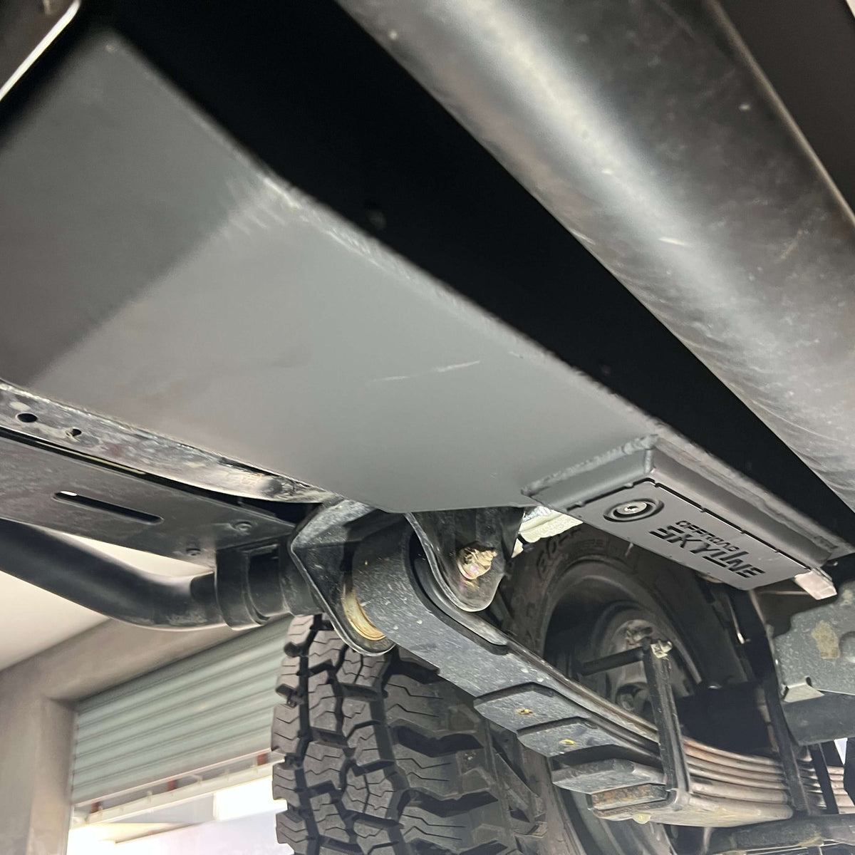 Дополнительный топливный бак 45 л из нержавеющей стали, Toyota Land Cruiser 76, дизель (2024+)